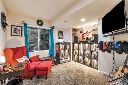 19058 Hampden Dr, Denver CO  80013-5411 exterior