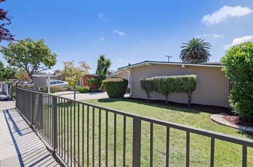 1880 Seaview Dr, San Jose, CA 95122-2074