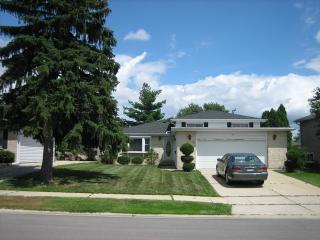 109 Highview Ave, Addison IL  60101-3536 exterior