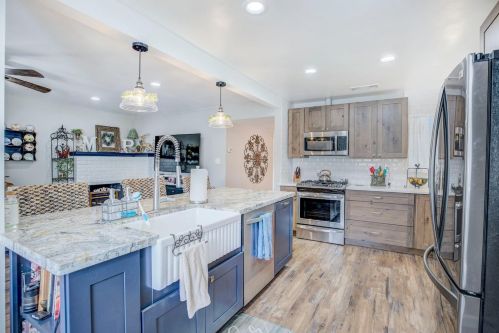 7160 Gail Way, Fair Oaks, CA 95628-4342