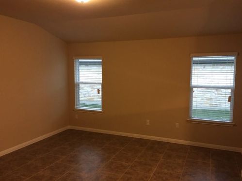 260 Kingfisher Ln, Uhland TX  78640 exterior