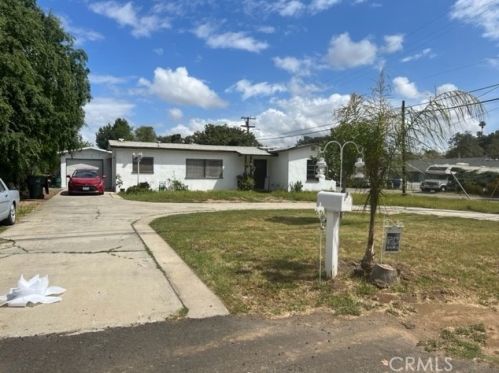 11021 Arlington Ave, Riverside CA  92505-2101 exterior