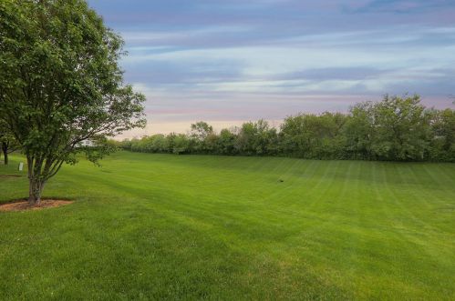 219 Concord Ln, Carol Stream, IL 60188-3060