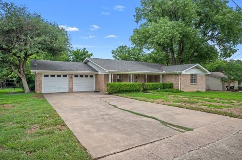1605 Pecan St, Georgetown, TX 78626-7317
