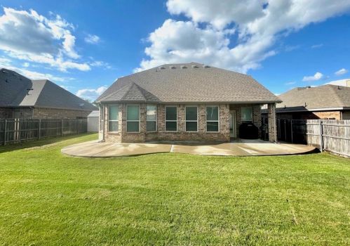 4318 Garden Path Ln, Midlothian, TX 76063-6810