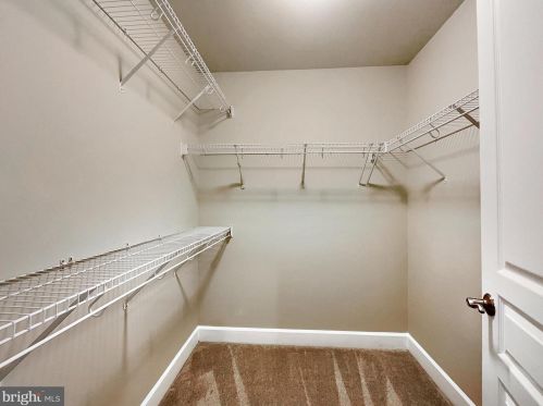 18947 Highland Park Dr, Triangle VA  22172-2067 exterior