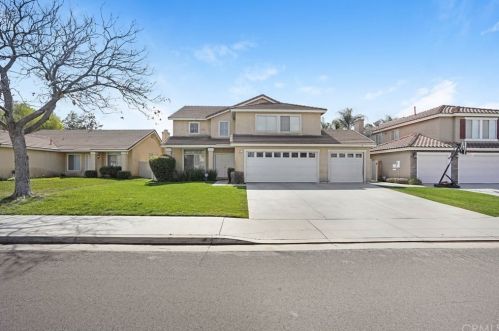 821 Kilmarnock Way, Riverside, CA 92508-6077