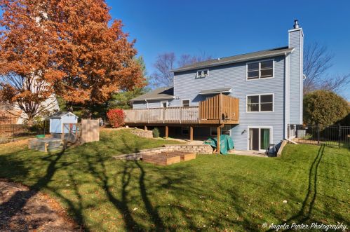 802 Elm St, Pingree Grove IL  60140-8367 exterior