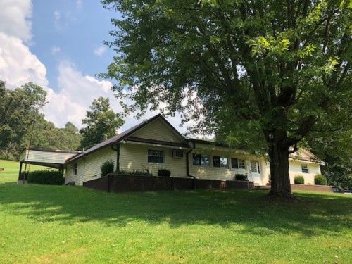 2313 Peniel Rd, Gay, WV 25244-9627
