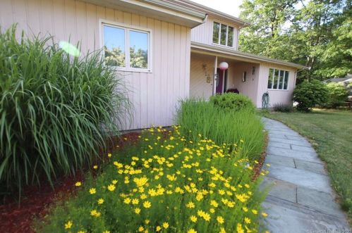 315 Eastbury Hill Rd, Glastonbury, CT 06033-3913