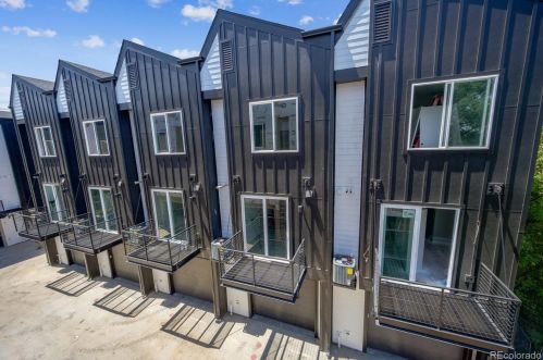 4925 10th Ave, Denver CO 80204-2811 exterior