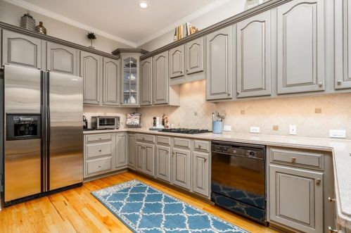 2308 English Ivy Ct, Atlanta GA  30339-6797 exterior