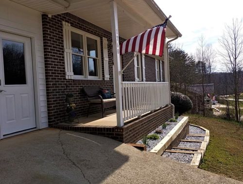 1260 Black Rd, Cleveland, GA 30528-4621