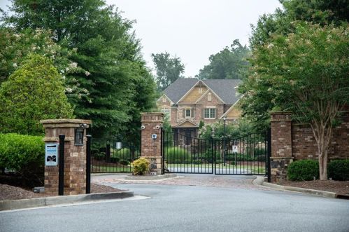 7862 Amawalk Cir, Duluth, GA 30097-1920