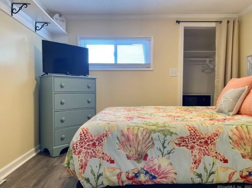 20 Beckwith St, Niantic CT  06357-3202 exterior