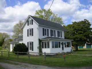 1502 Bayfront St, Greenbackville, VA 23356-3338