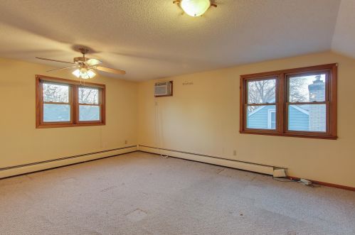 987 Hall Ave, Saint Paul MN  55118-1421 exterior