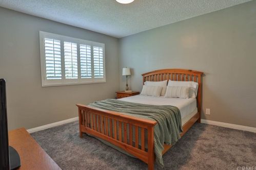 2019 Chilton Dr, Glendale CA  91201-1169 exterior