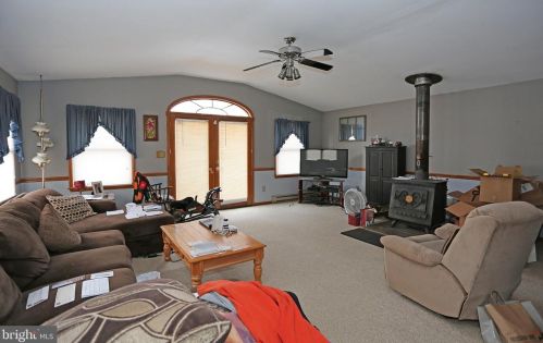 2119 Oaklyn Dr, Fallston MD  21047-2005 exterior