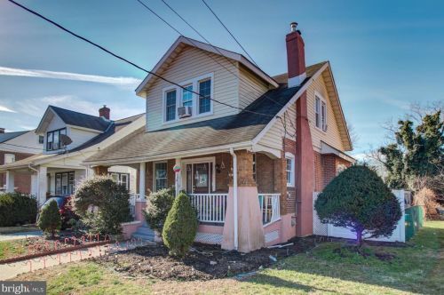 351 Lynwood Ave, Trenton, NJ 08629-1207
