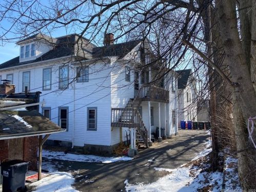 218 Main St, Torrington CT  06790-5440 exterior