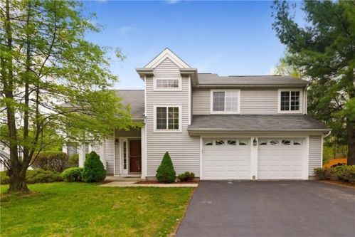 35 Pelmont Pl, Piscataway NJ  08854-3654 exterior