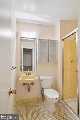 1420 Billman Ln, Silver Spring MD 20902-1421 exterior