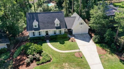535 Bridgewater Dr, Atlanta GA  30328-2814 exterior