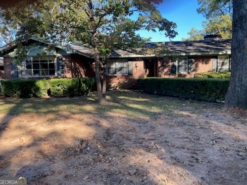 408 Meadowridge Dr, Warner Robins, GA 31093-2139