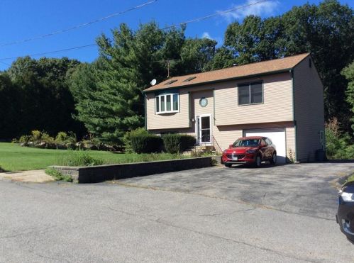 22 Mckinley St, Providence, RI 02907-3622