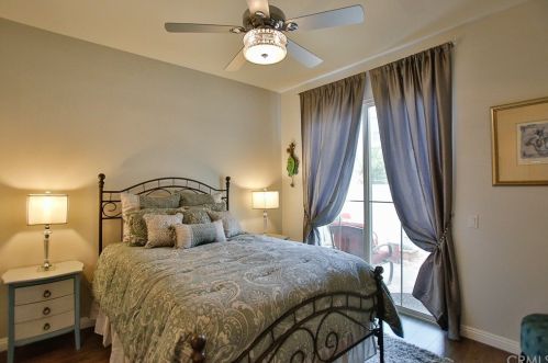 146 Hedge Bloom, Irvine CA  92618-1517 exterior