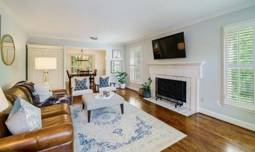 2104 Defoors Mill Dr, Atlanta GA  30318-2368 exterior