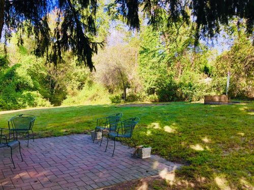 108 Green Grove Rd, Tinton Falls NJ  07712-3103 exterior