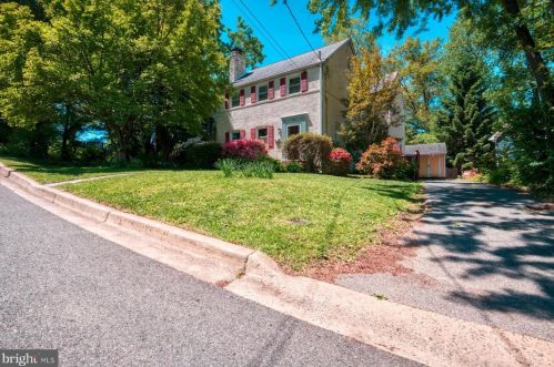 1500 Sharon Dr, Silver Spring, MD 20910-1305