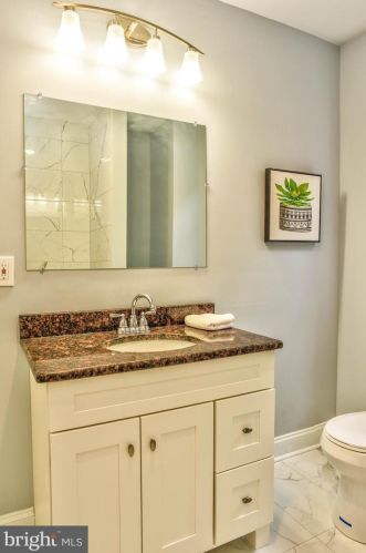 6521 16th St, Philadelphia PA  19126-3512 exterior