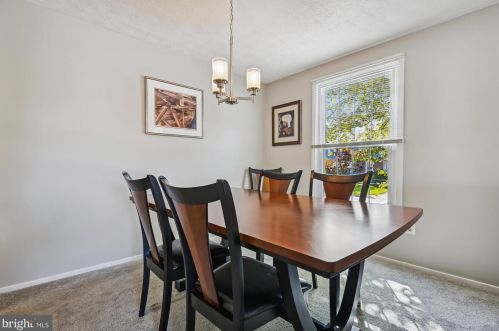 6239 Blue Dart Pl, Columbia MD  21045-4454 exterior