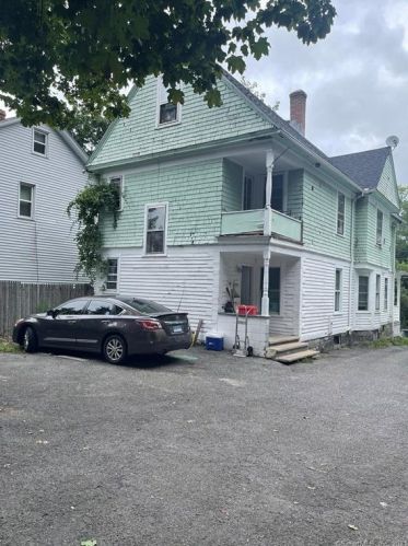 26 Maud St, Torrington, CT 06790-5447