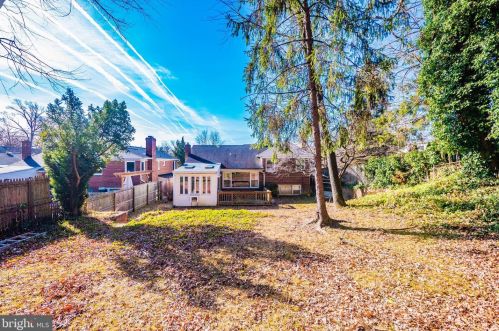 8921 2 Ave, Silver Spring MD 20910-2149 exterior