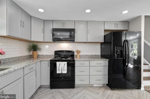7108 Flint Ct, Middletown MD  21769-7425 exterior