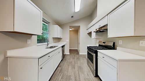393 Fennel Way, Atlanta GA  30331-4109 exterior