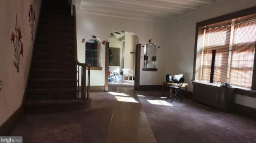 4937 11 St, Philadelphia PA 19112-1308 exterior