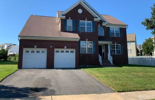 70 Winding Way, Princeton, NJ 08540-8806