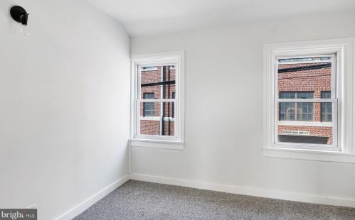 112 3rd St, Harrisburg PA  17113-2209 exterior