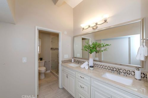 15192 Touraine Way, Irvine CA  92604-3150 exterior