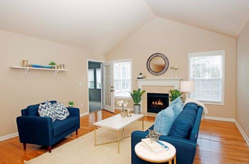168 Jennifer Ln, Sandy Hook, CT 06482-1706