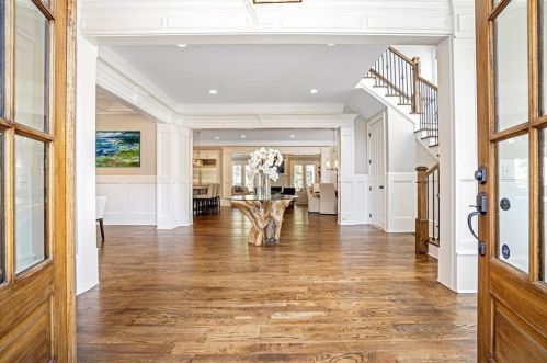 3804 Chamblee Dunwoody Rd, Atlanta, GA 30341-1702