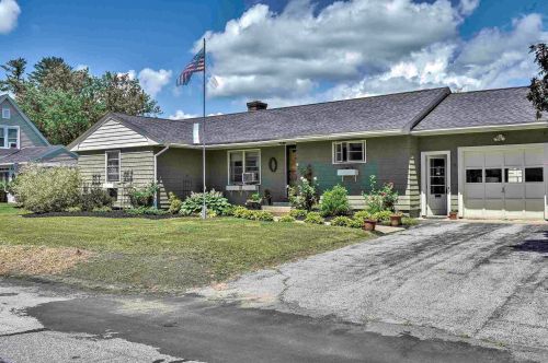 17 Wheelock St, Keene, NH 03431-2316