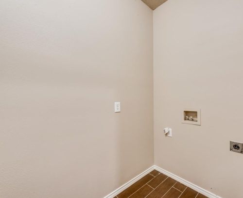 5700 Trinity Ln, Fort Worth TX  76137-5547 exterior