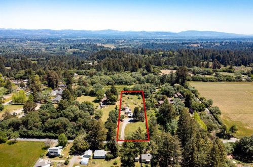 3957 Harrison Grade Rd, Sebastopol, CA 95472-9724
