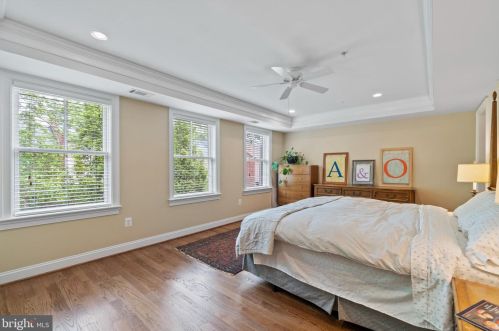 8916 Ct Way, Silver Spring MD 20910-2276 exterior